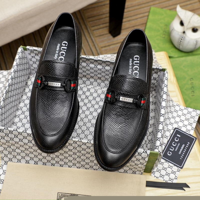 G*u*i leather shoes